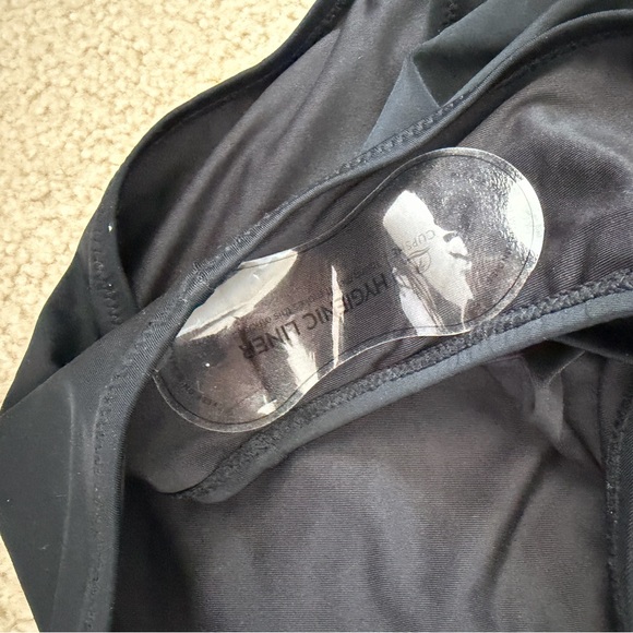 Cupshe Elegant Black Swimsuit - NEW WITH TAGS - Picture 3 of 3